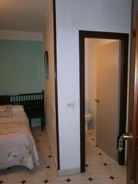 Hostal Residencia Avenida Cuenca  Exterior photo